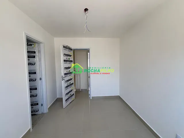 Casa com 156m² 3 quartos e 2 banheiros, para alugar, no bairro Morros em Teresina