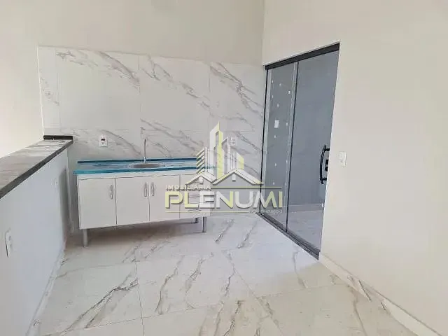 Casa com 125m² 2 quartos e 2 banheiros, à venda, no bairro Jardim Novo II em Rio Claro