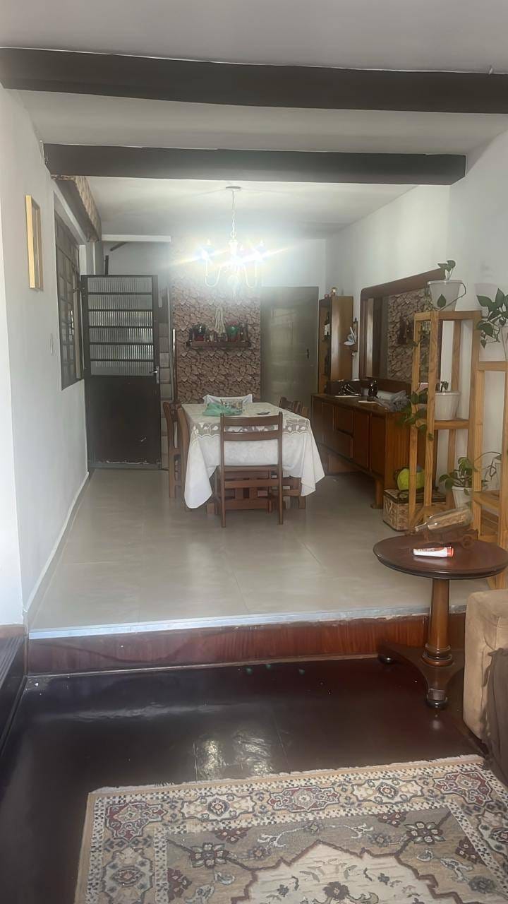 Casa para alugar com 3 quartos, 120m² - Foto 10