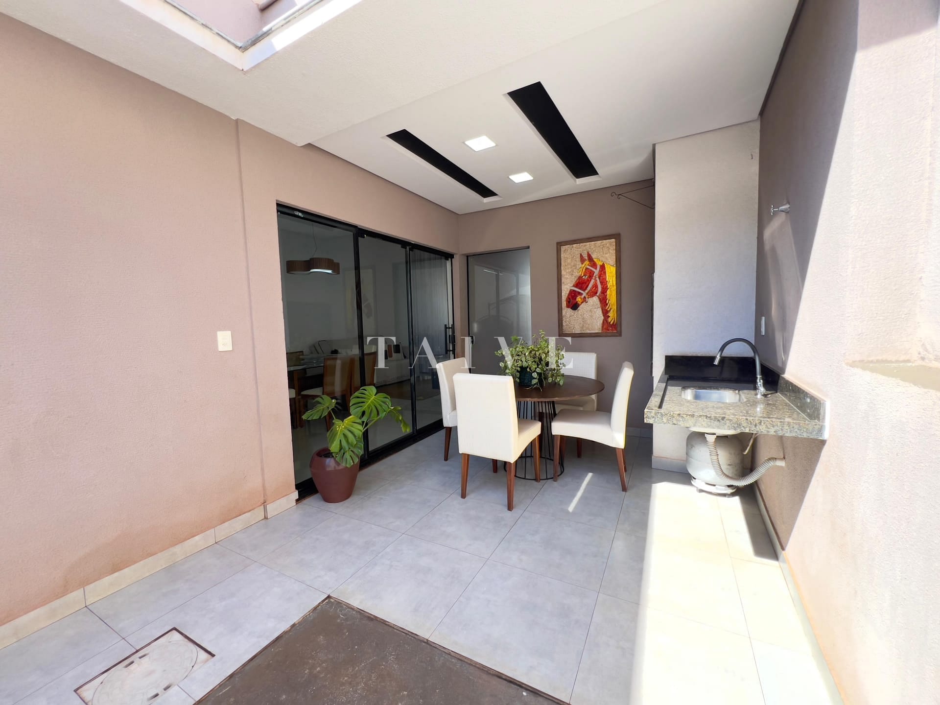Casa à venda com 3 quartos, 118m² - Foto 30