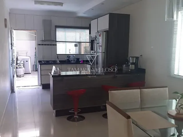Casa 3 quartos e 3 banheiros, à venda, no bairro Cézar de Souza em Mogi das Cruzes