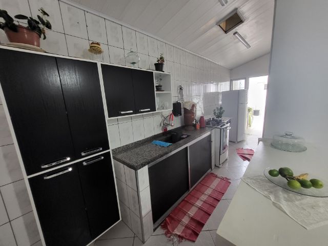 Casa com 165m² 2 quartos e 1 banheiro, à venda, no bairro Quiririm em Taubaté