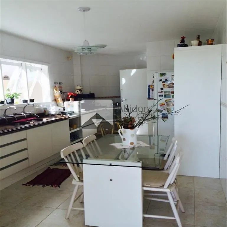 Casa, 3 quartos, 236 m² - Foto 31