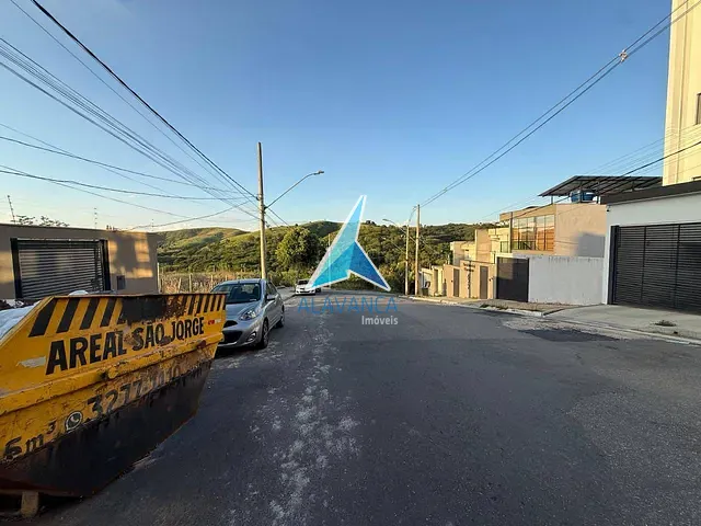 Casa com 142m² 3 quartos e 2 banheiros, à venda, no bairro Alto Esplanada em Governador Valadares