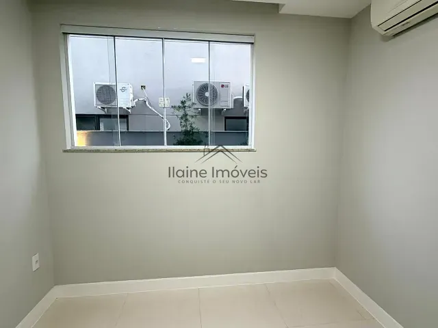 Casa com 300m² 4 quartos e 4 banheiros, à venda, no bairro Recreio dos Bandeirantes em Rio de Janeiro