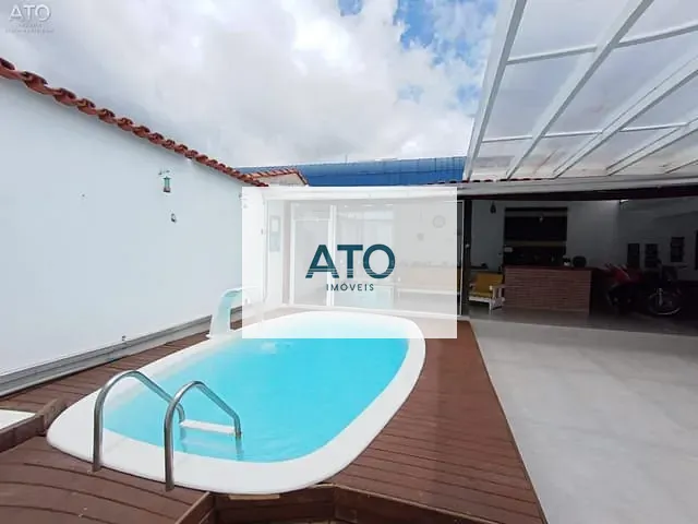 Casa com 465m² 3 quartos e 2 banheiros, à venda, no bairro Centro em Tijucas