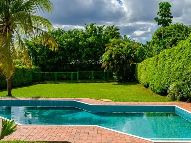 Casa com 1170m² 4 quartos e 7 banheiros, à venda, no bairro Setor de Habitações Individuais Norte em Brasília