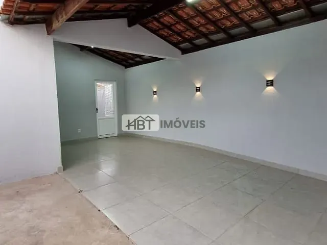 Casa com 225m² 3 quartos e 3 banheiros, à venda, no bairro Jardim Solange em Bauru