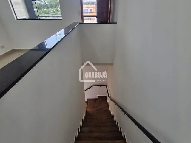 Casa 2 quartos e 2 banheiros, à venda, no bairro Jardim Boa Esperança (Vicente de Carvalho) em Guarujá