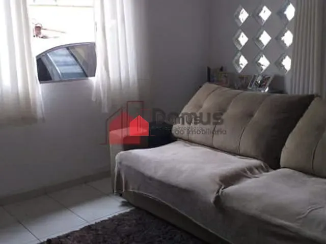 Casa com 225m², à venda, no bairro Conjunto Habitacional Terra dos Ipês I (Sul) em Pindamonhangaba