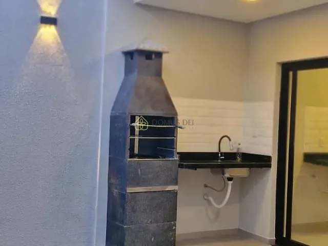 Casa com 250m² 3 quartos e 1 banheiro, à venda, no bairro Casa de Pedra em Volta Redonda