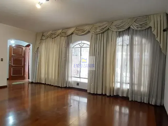 Casa com 300m² 3 quartos e 5 banheiros, à venda, no bairro Nova Petrópolis em São Bernardo do Campo