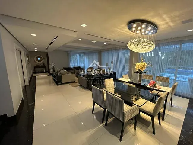 Casa com 875m² 4 quartos e 5 banheiros, à venda, no bairro Umuarama em Osasco