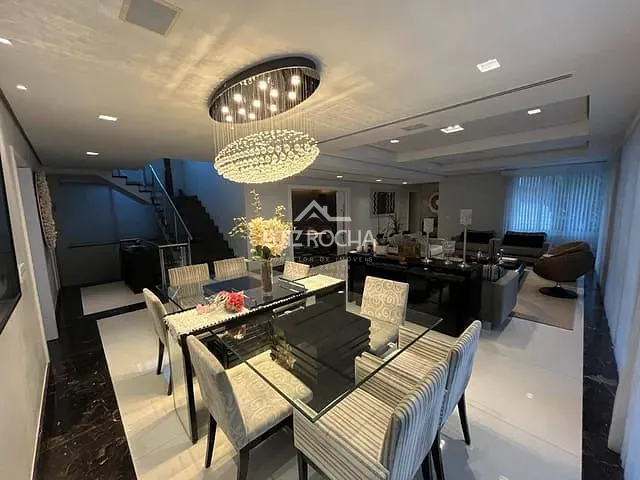 Casa com 875m² 4 quartos e 5 banheiros, à venda, no bairro Umuarama em Osasco