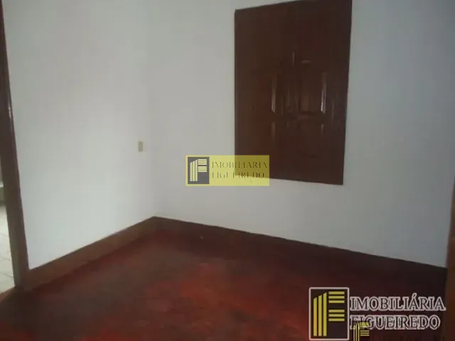 Casa com 80m² 2 quartos e 1 banheiro, para alugar, no bairro Parque Industrial em São José do Rio Preto