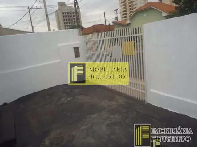 Casa com 80m² 2 quartos e 1 banheiro, para alugar, no bairro Parque Industrial em São José do Rio Preto