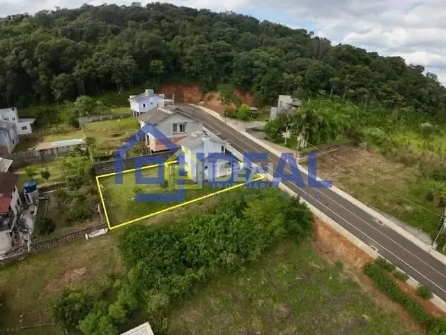 Casa com 90m² 3 quartos e 2 banheiros, à venda, no bairro Arvoredo em Concórdia