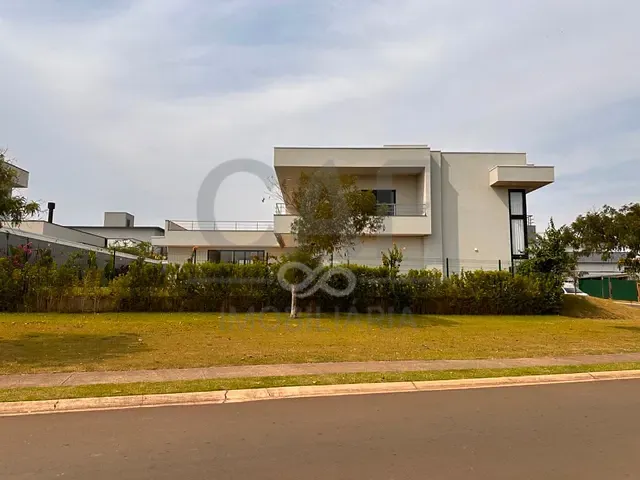 Casa com 580m² 3 quartos e 4 banheiros, à venda, no bairro Chácara São José em Jaguariúna