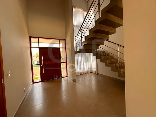 Casa com 580m² 3 quartos e 4 banheiros, à venda, no bairro Chácara São José em Jaguariúna