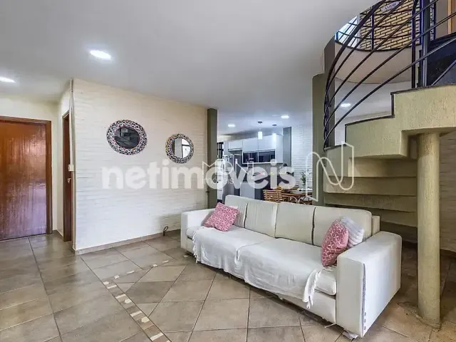 Casa 3 quartos e 3 banheiros, à venda, no bairro Candangolândia em Brasília
