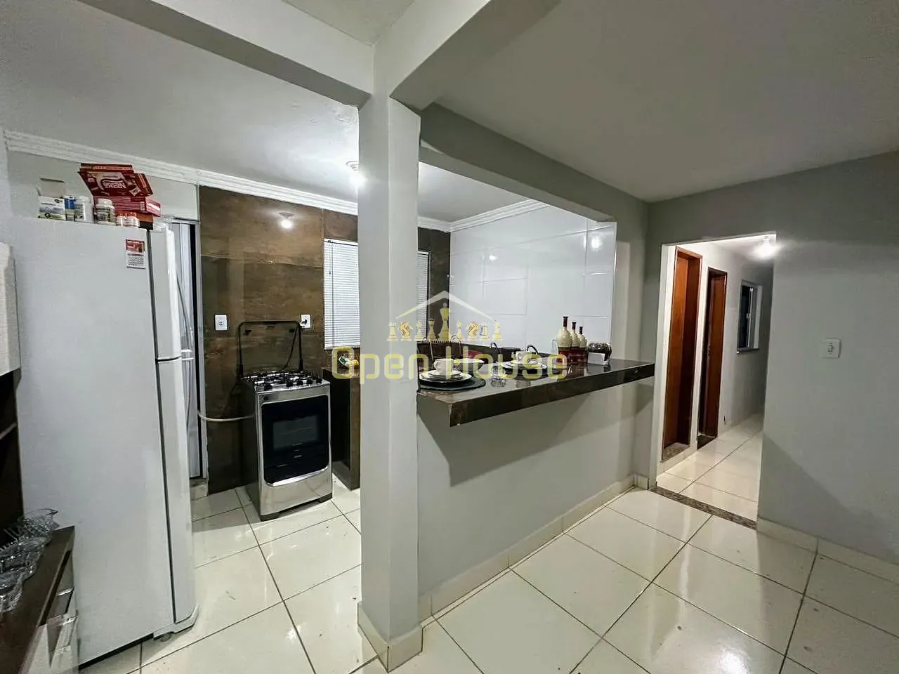 Casa, 6 quartos, 148 m² - Foto 1