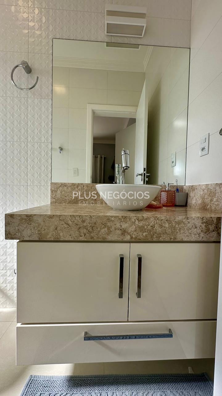 Casa, 4 quartos, 246 m² - Foto 21