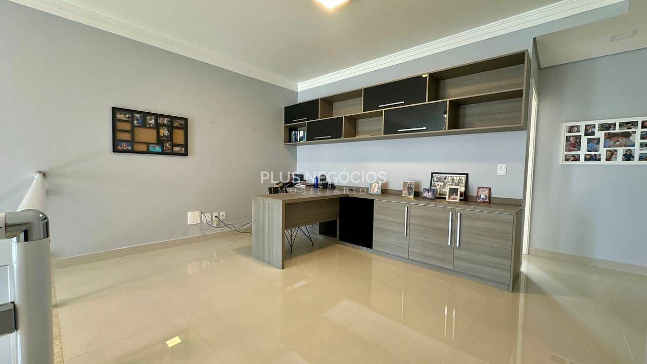 Casa, 4 quartos, 246 m² - Foto 27