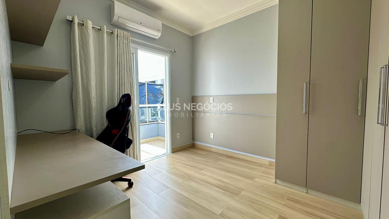 Casa, 4 quartos, 246 m² - Foto 36