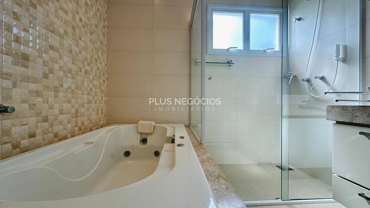 Casa, 4 quartos, 246 m² - Foto 44