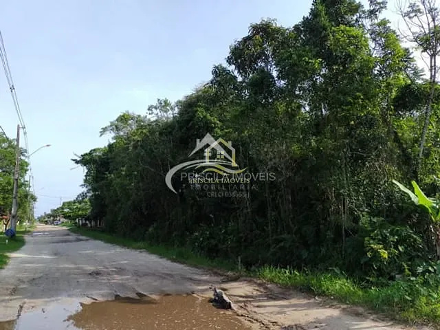 Casa com 1575m², à venda, no bairro Boracéia em Bertioga