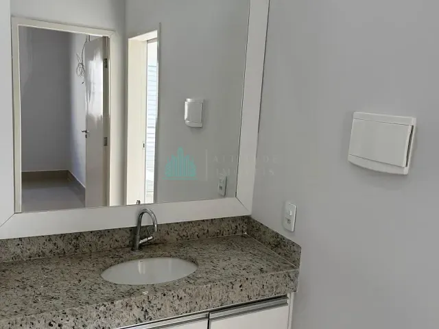 Casa 3 quartos e 1 banheiro, para alugar, no bairro Loteamento Santa Cruz em Catalão