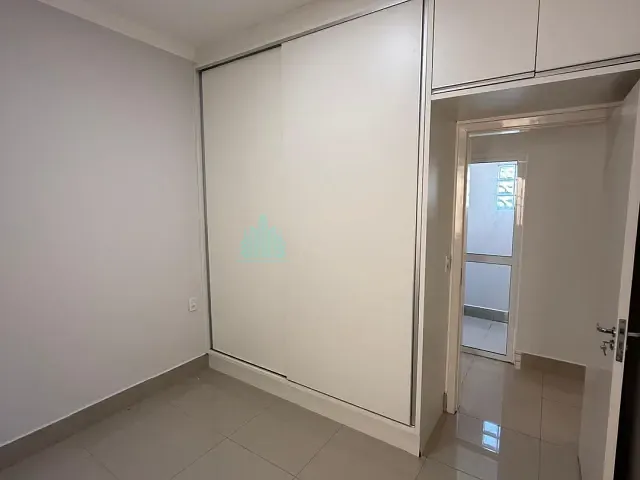 Casa 3 quartos e 1 banheiro, para alugar, no bairro Loteamento Santa Cruz em Catalão