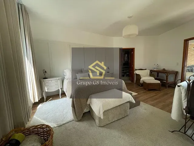Casa com 737m² 4 quartos e 5 banheiros, à venda ou para alugar, no bairro Pinheiro em Valinhos