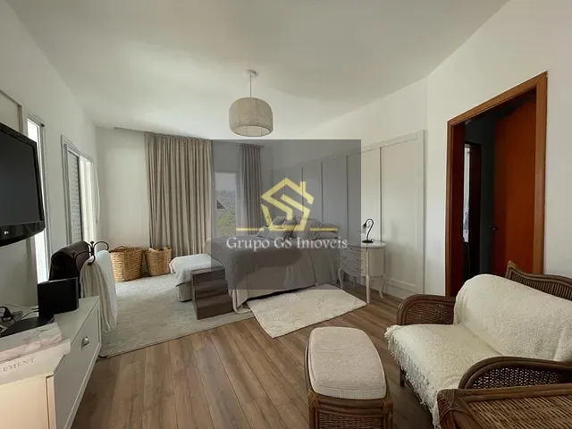 Casa com 737m² 4 quartos e 5 banheiros, à venda ou para alugar, no bairro Pinheiro em Valinhos