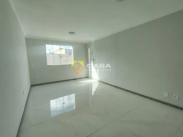 Casa 3 quartos e 2 banheiros, à venda, no bairro Morada de Laranjeiras em Serra