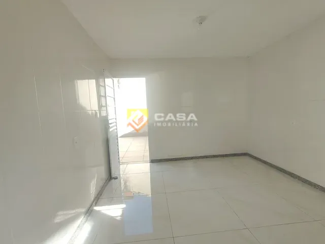 Casa 3 quartos e 2 banheiros, à venda, no bairro Morada de Laranjeiras em Serra