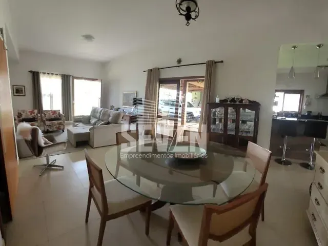 Casa com 1000m², à venda, no bairro Recanto dos Nobres em Agudos