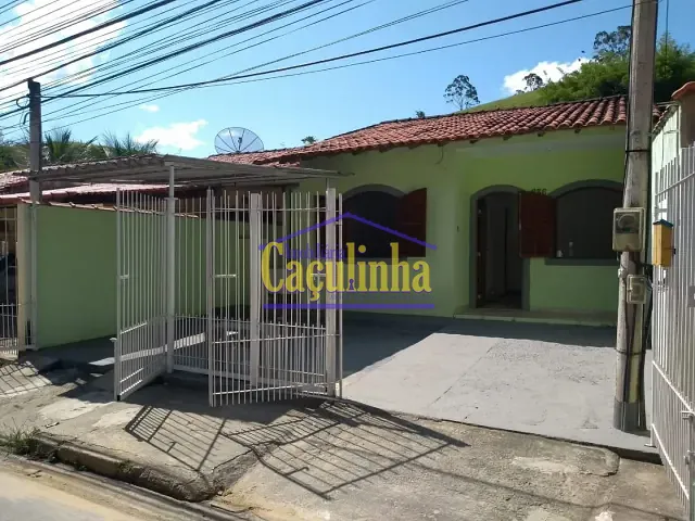 Casa com 121m² 2 quartos e 1 banheiro, à venda, no bairro Oficinas Velhas em Barra do Piraí
