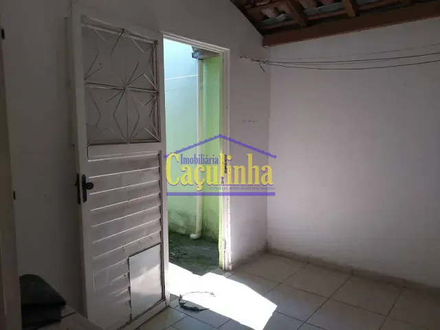 Casa com 121m² 2 quartos e 1 banheiro, à venda, no bairro Oficinas Velhas em Barra do Piraí