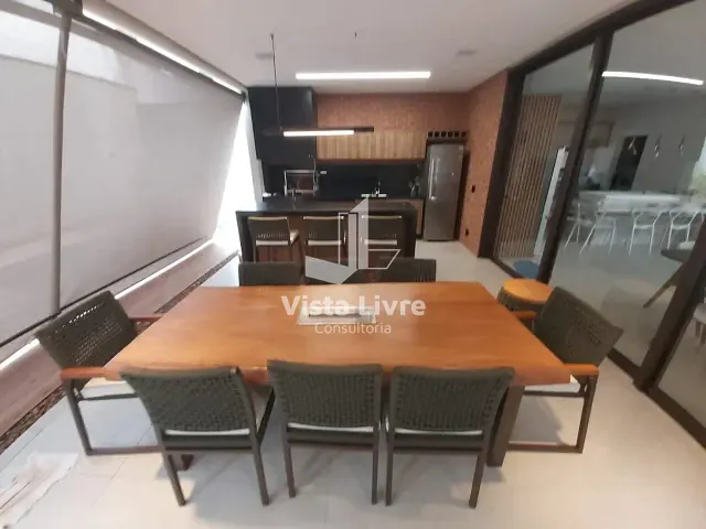 Casa com 349m² 4 quartos e 6 banheiros, à venda, no bairro Tamboré em Santana de Parnaíba