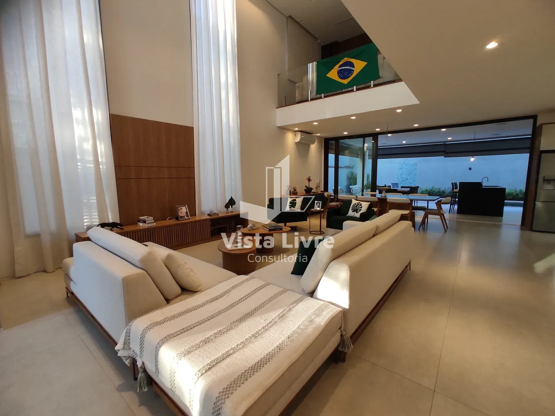Casa, 4 quartos, 349 m² - Foto 2