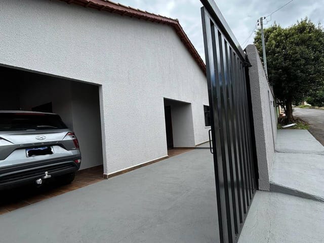 Casa com 255m² 3 quartos e 1 banheiro, à venda, no bairro Setor Parque das Américas em Nerópolis