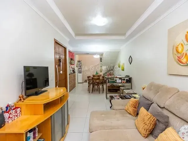 Casa com 111m² 3 quartos e 2 banheiros, à venda, no bairro Sítio Cercado em Curitiba