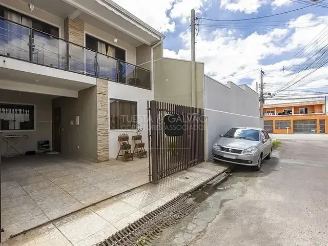 Casa com 111m² 3 quartos e 2 banheiros, à venda, no bairro Sítio Cercado em Curitiba
