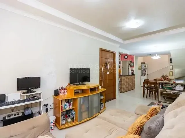 Casa com 111m² 3 quartos e 2 banheiros, à venda, no bairro Sítio Cercado em Curitiba