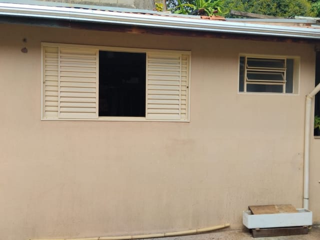 Casa com 275m² 4 quartos e 2 banheiros, à venda, no bairro Jardim Almeida em São João da Boa Vista