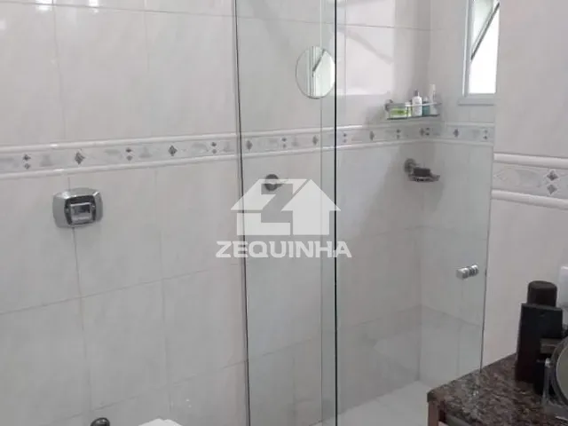 Casa com 125m² 3 quartos e 4 banheiros, à venda, no bairro Jardim Umuarama em Osasco