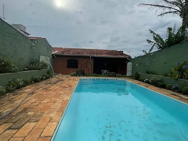 Casa com 750m² 3 quartos e 3 banheiros, à venda, no bairro Jardim Esperança em Mogi das Cruzes