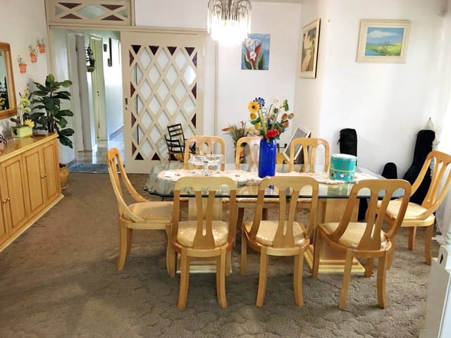 Casa com 300m² 4 quartos e 3 banheiros, à venda, no bairro Orfãs em Ponta Grossa