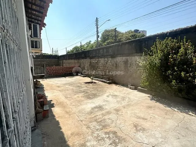 Casa com 183m² 3 quartos e 2 banheiros, à venda, no bairro Fátima em Teresina
